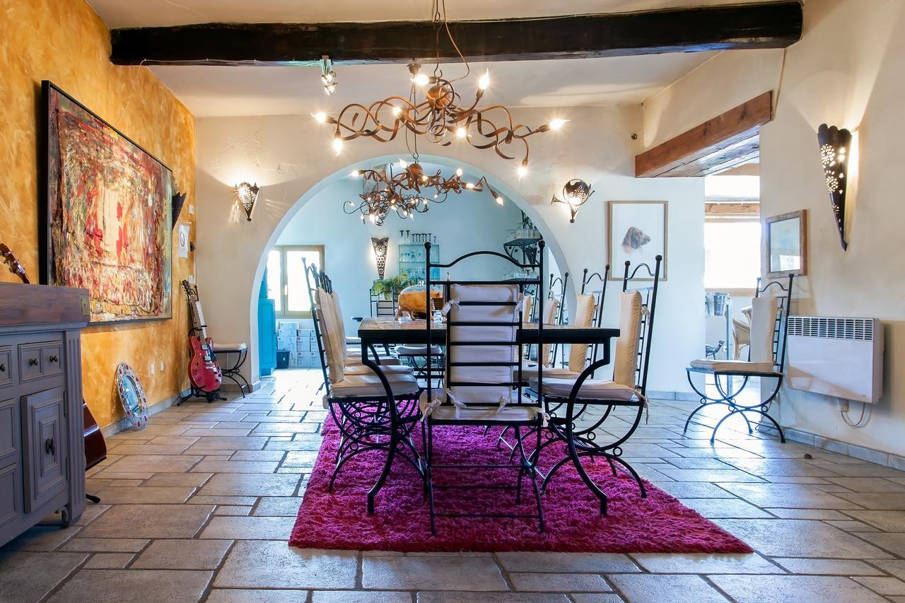 Le Mas Shabanou Bed & Breakfast Roquefort-les-Pins Exterior photo