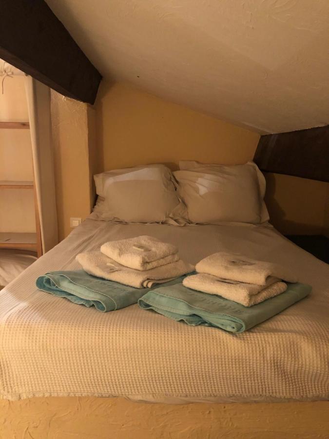 Le Mas Shabanou Bed & Breakfast Roquefort-les-Pins Exterior photo